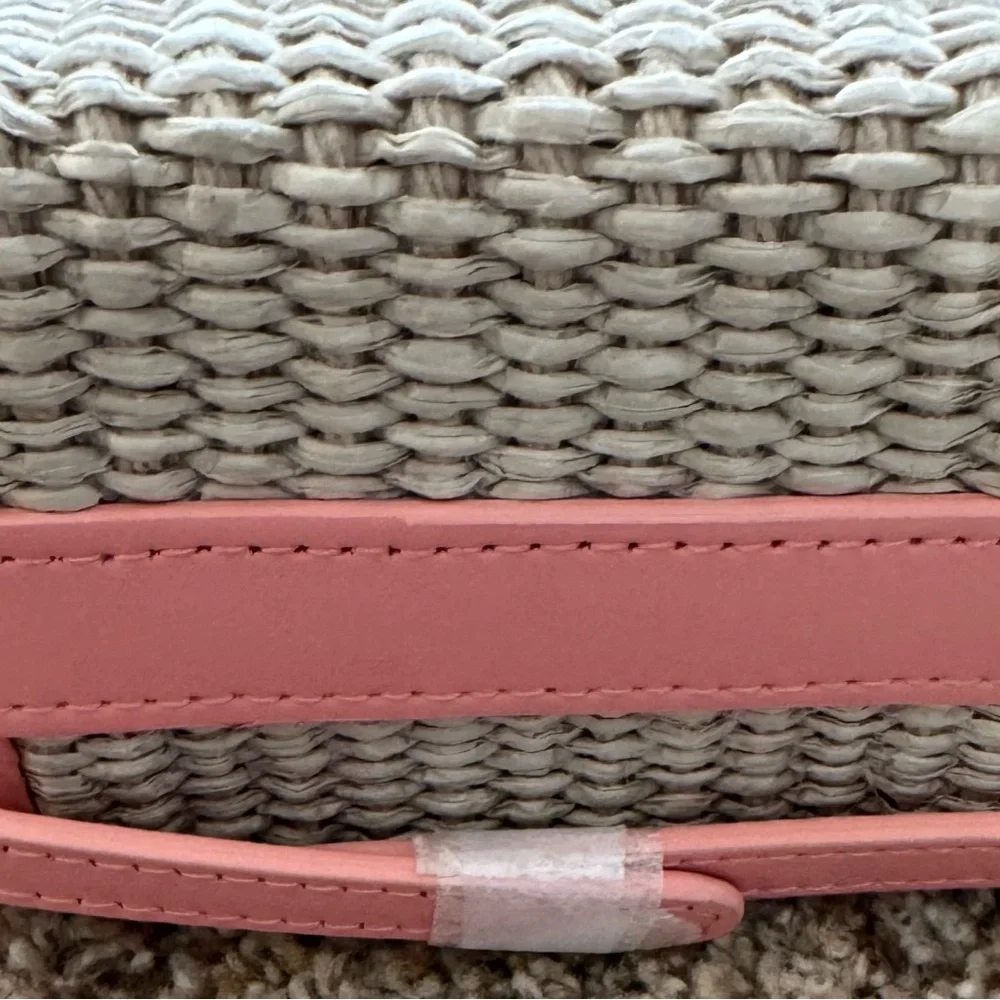 NIB Ree Projects Helene Hobo Mini Raffia Bag in Peach - Picture 7 of 14